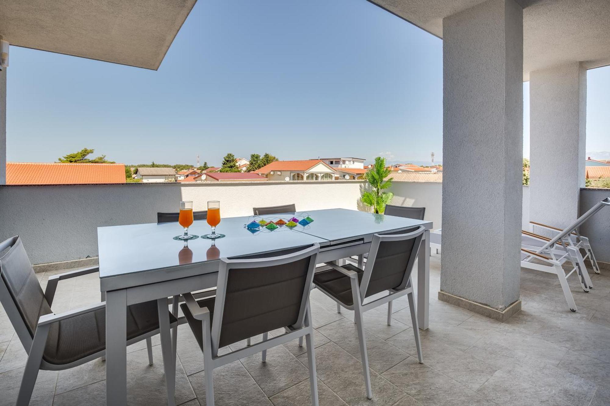 Apartmani Kastelina วีร์ ภายนอก รูปภาพ
